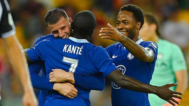 利雅得胜利2-1逆转费哈，C罗双响+补时第14分钟点射绝杀