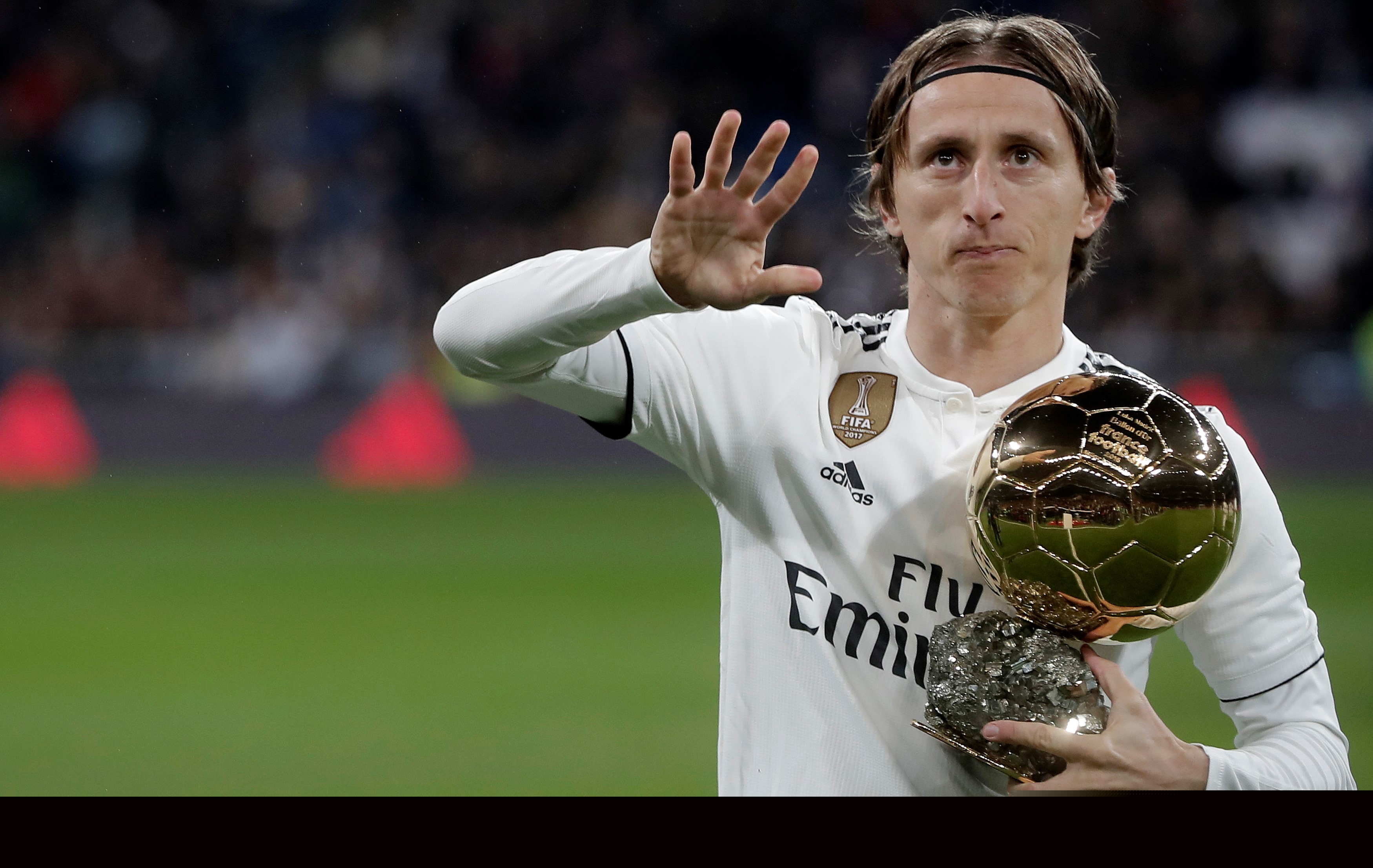 专业VAR团队复盘曼城扳平进球：B席对库尔图瓦犯规遭无视